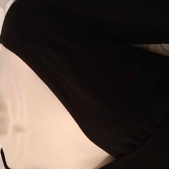 Suzy Shier, Cross-Front, Light Sweater - Picture 4 of 5